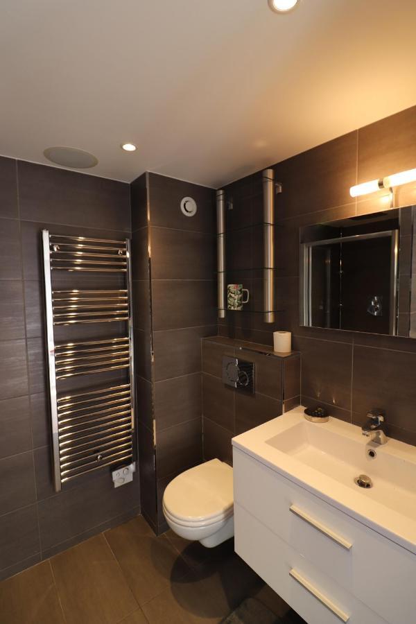 Superbe Studio Au Centre De Vence Appartement Buitenkant foto