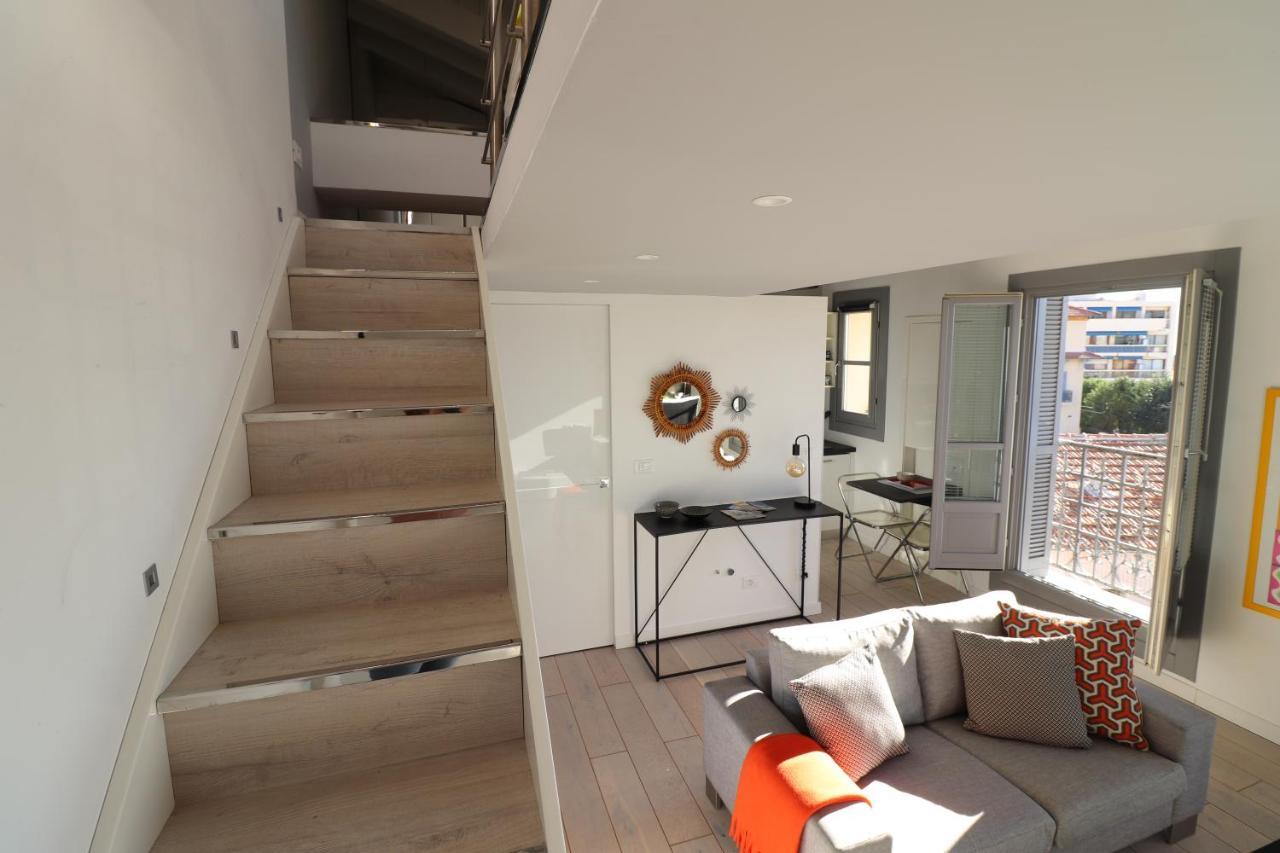 Superbe Studio Au Centre De Vence Appartement Buitenkant foto