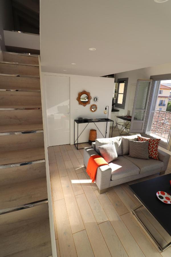 Superbe Studio Au Centre De Vence Appartement Buitenkant foto